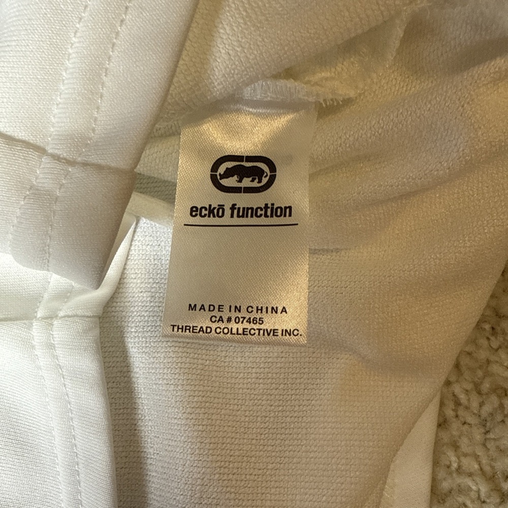 Nwot Ecko Unltd Function All White Embossed Sleev… - image 6